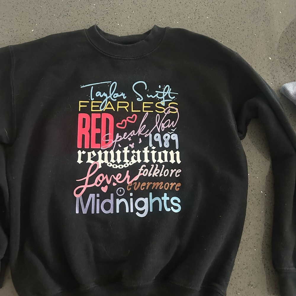 Black Graphic Men Sweater